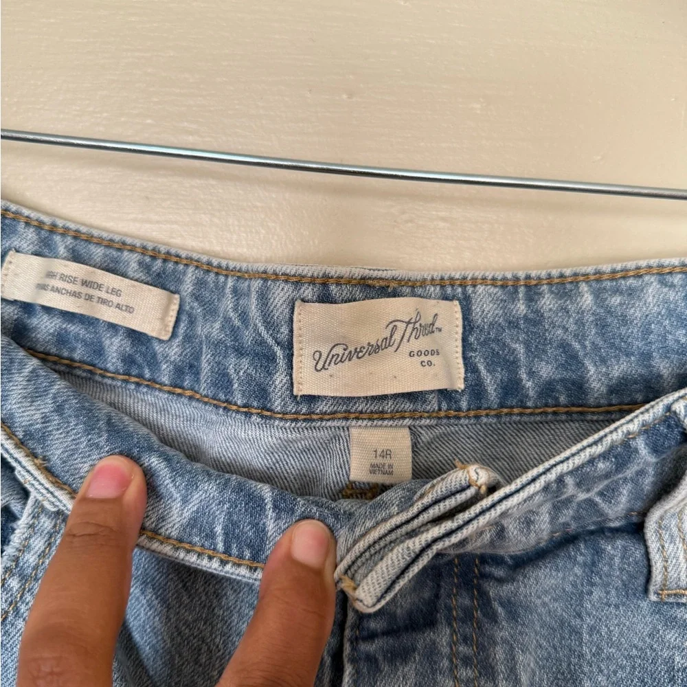 Universal Thread High Rise Wide Leg Jeans - Picture 5 of 6